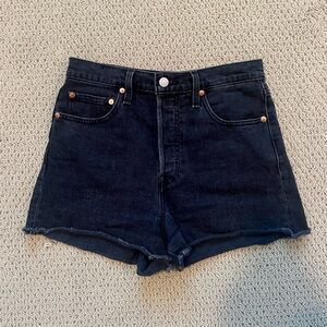 Black Wash Levi’s Ribcage Denim Shorts